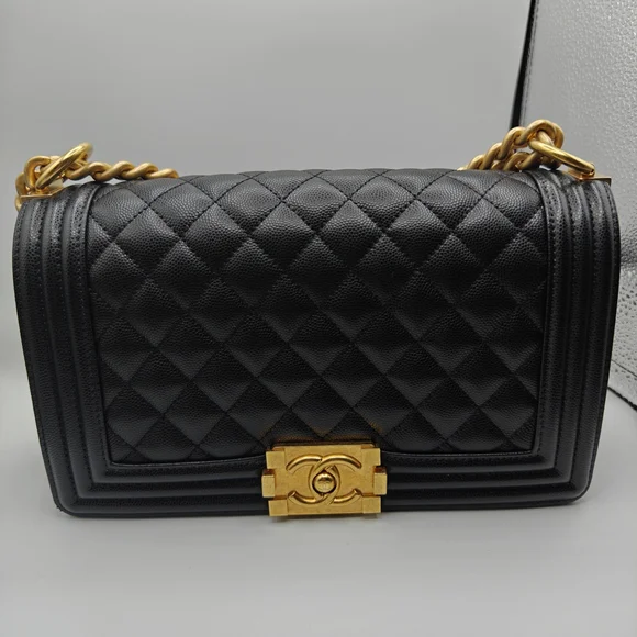 CHANEL Black and Gold Quilted Shoulder Bag - Picture 2 of 8